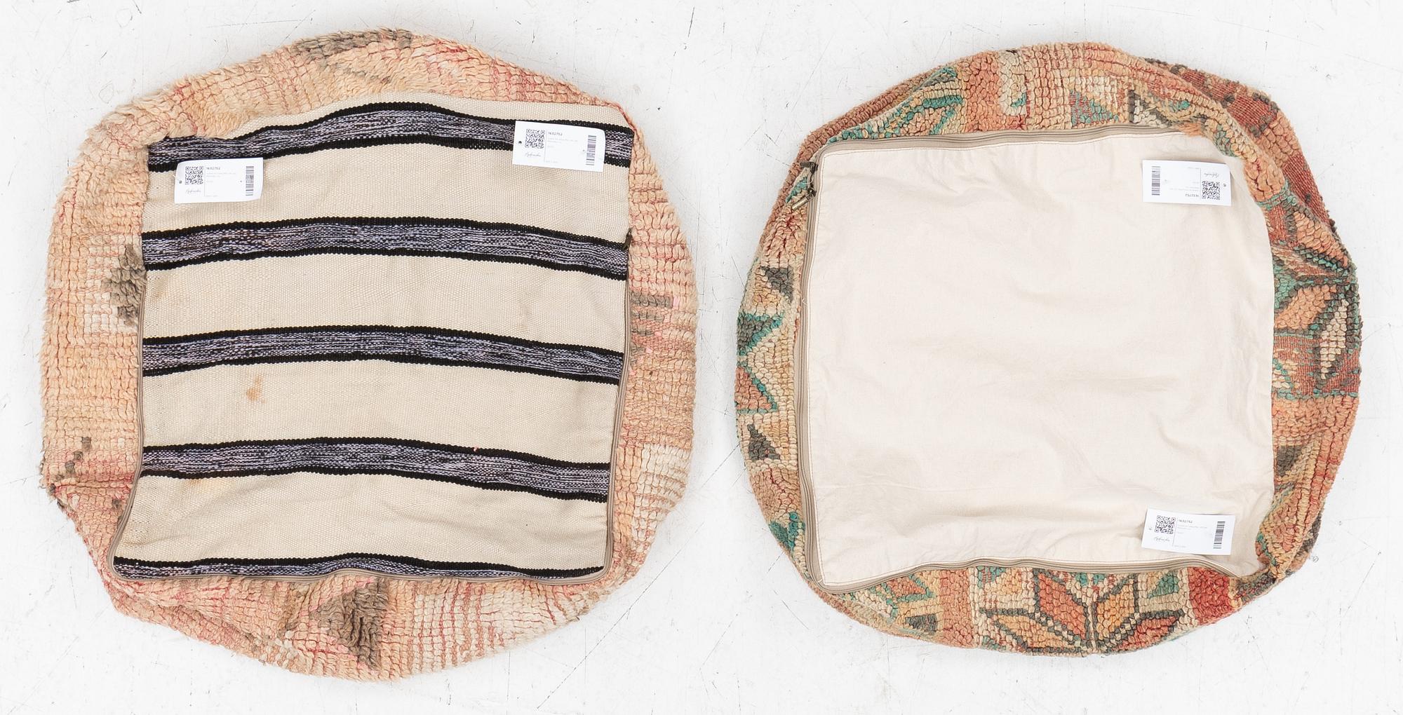 A pair of cases for poufs, Morocco, approx. 55 x 55 x 18 cm.