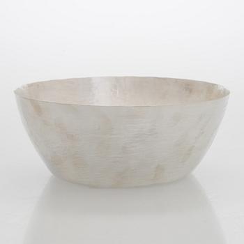 Tapio Wirkkala, a silver 'TW 243' bowl, Kultakeskus, Hämeenlinna 2007.
