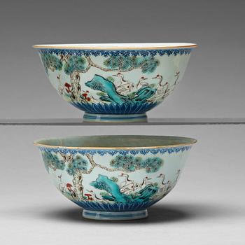 871. A pair of famille rose bowls, late Qing dynasty, with Qianlong mark.