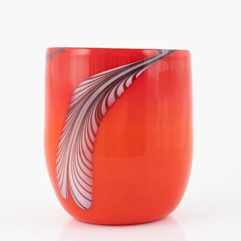 Kerttu Nurminen, a glass vase, Nuutajärvi, Notsjö, Finland.