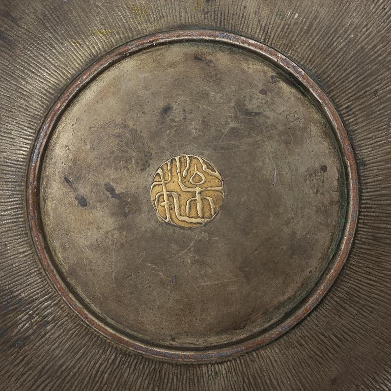 A Japanese bronze dish, Meiji (1868-1912).
