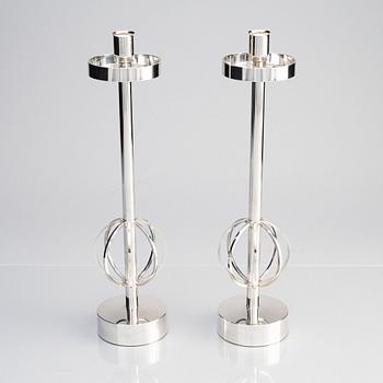 Sigurd Persson, a pair of Swedish silver candlesticks, Stockholm 1966, silversmith Johann Wist.