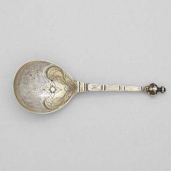 272. A Swedish 18th century parcel-gilt silver spoon, mark of Otto Henrik Sjöberg 1747.