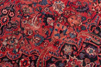 An oriental carpet, c. 401 x 295 cm.