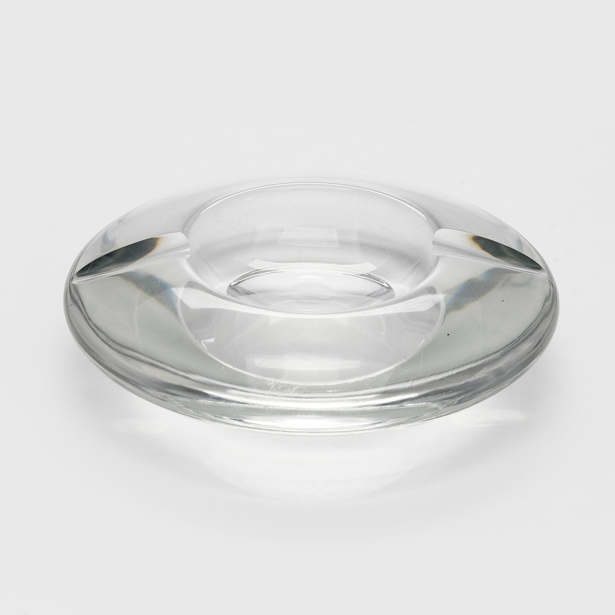 Aimo Okkolin, an ashtray, "Flying saucer" signed Riihimäen Lasi Oy A. Okkolin.