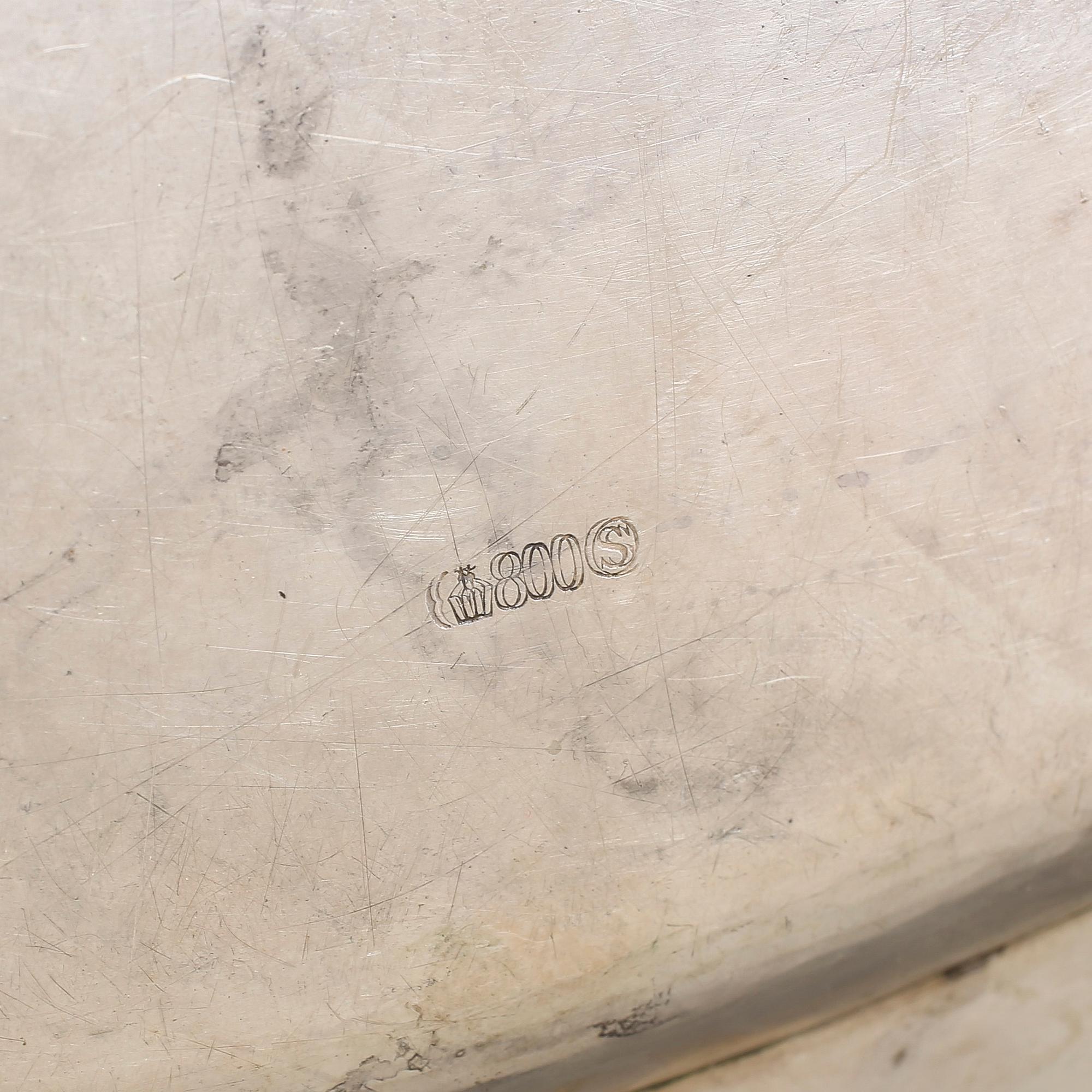 BRICKA, silver, rokokostil, Tyskland, 1900-tal. Ca 1620 gram.