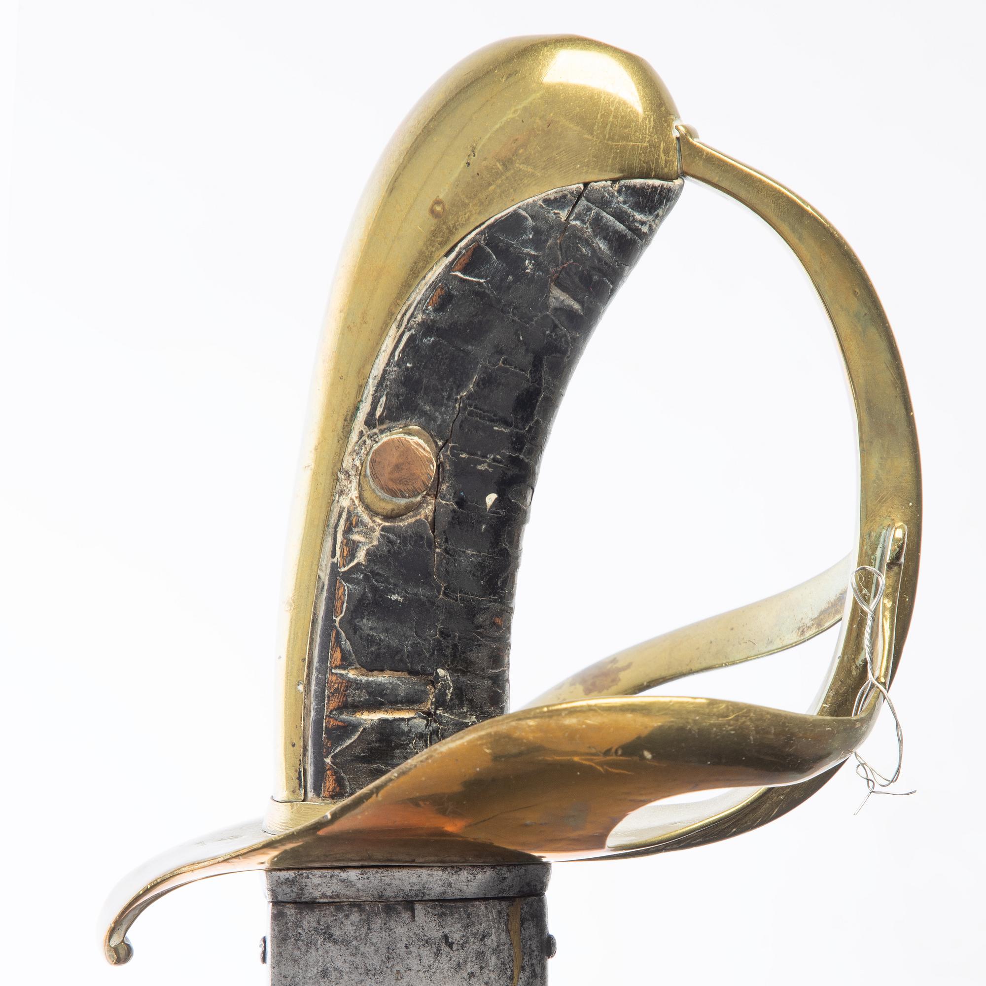 Sabel, svensk, m/1847 för kavalleriet, med balja.