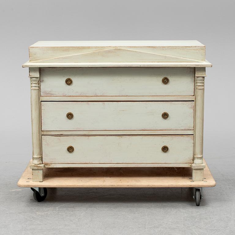 A mid 19th Century chest of drawers, Karl Johan.