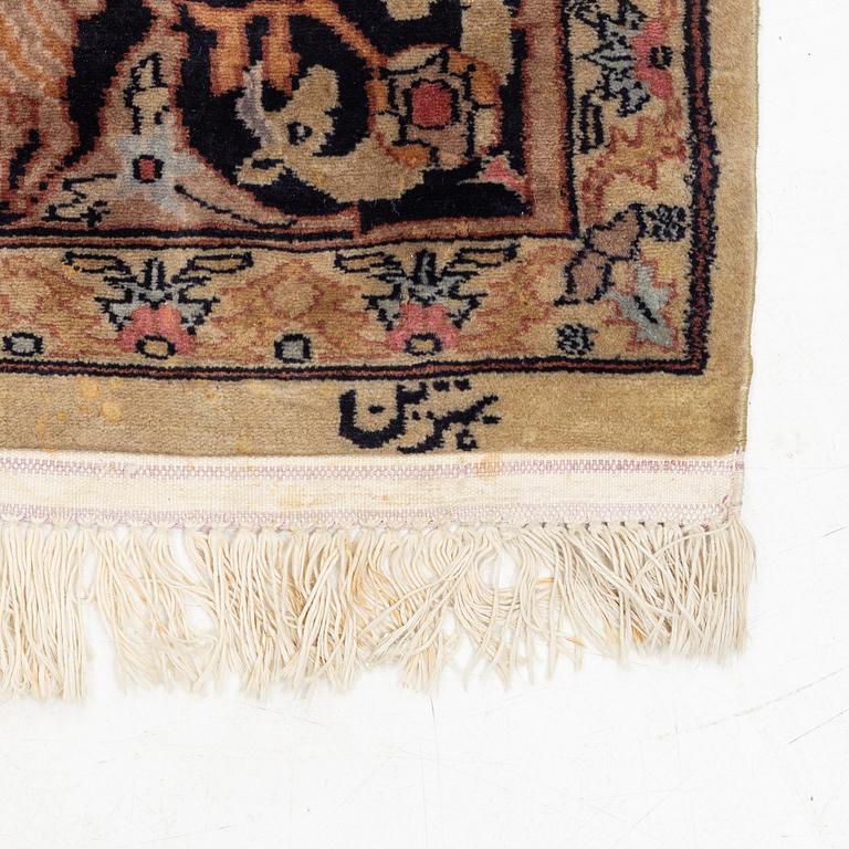 Matta, ull, Pakistan, signerad, ca 225 x 144 cm.