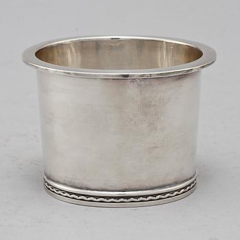 BÄGARE, silver, Erik Råström, C G Råström, Stockholm, 1966. Vikt 149 g.