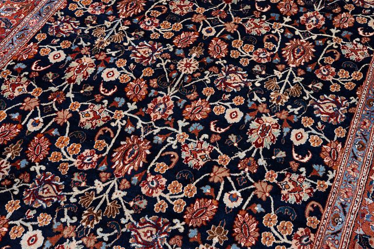 Rug, Iran, approx. 307 x 210 cm.