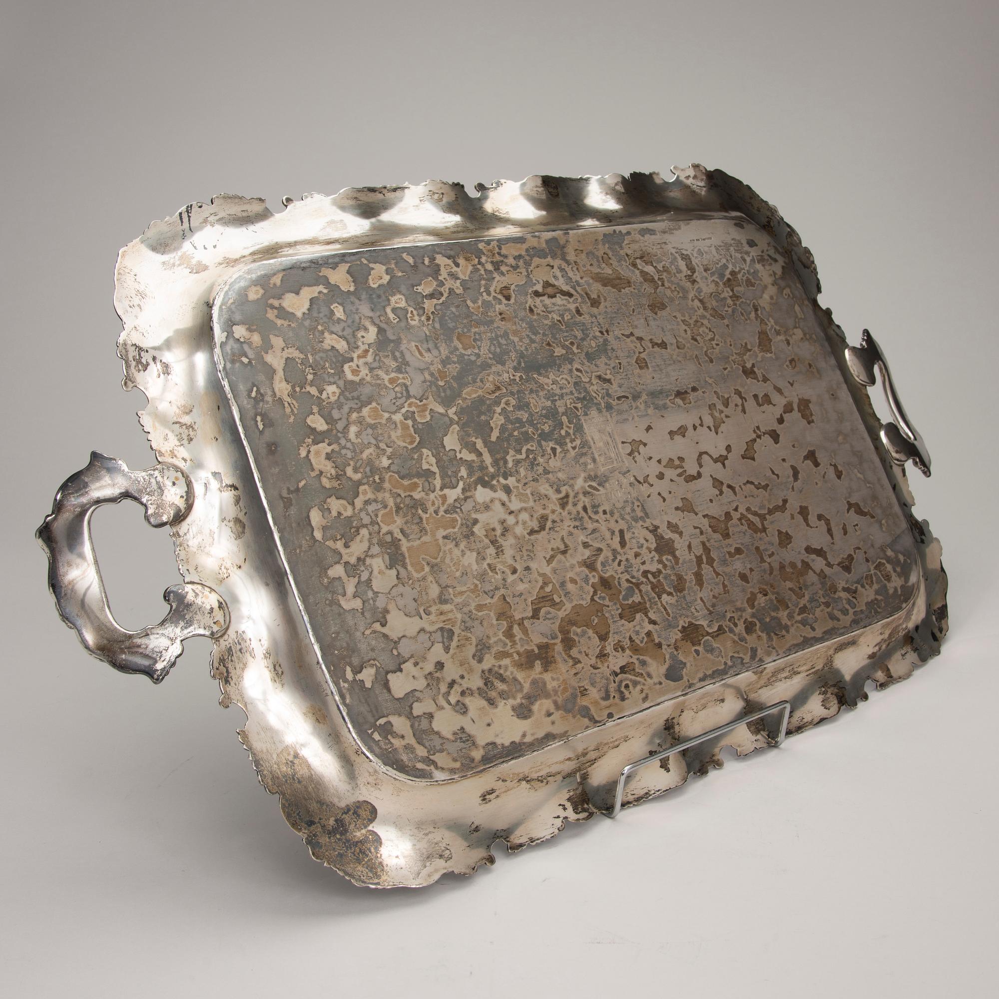 BRICKA, silver, Tillander, Helsingfors 1939. Vikt 3,1 kg.