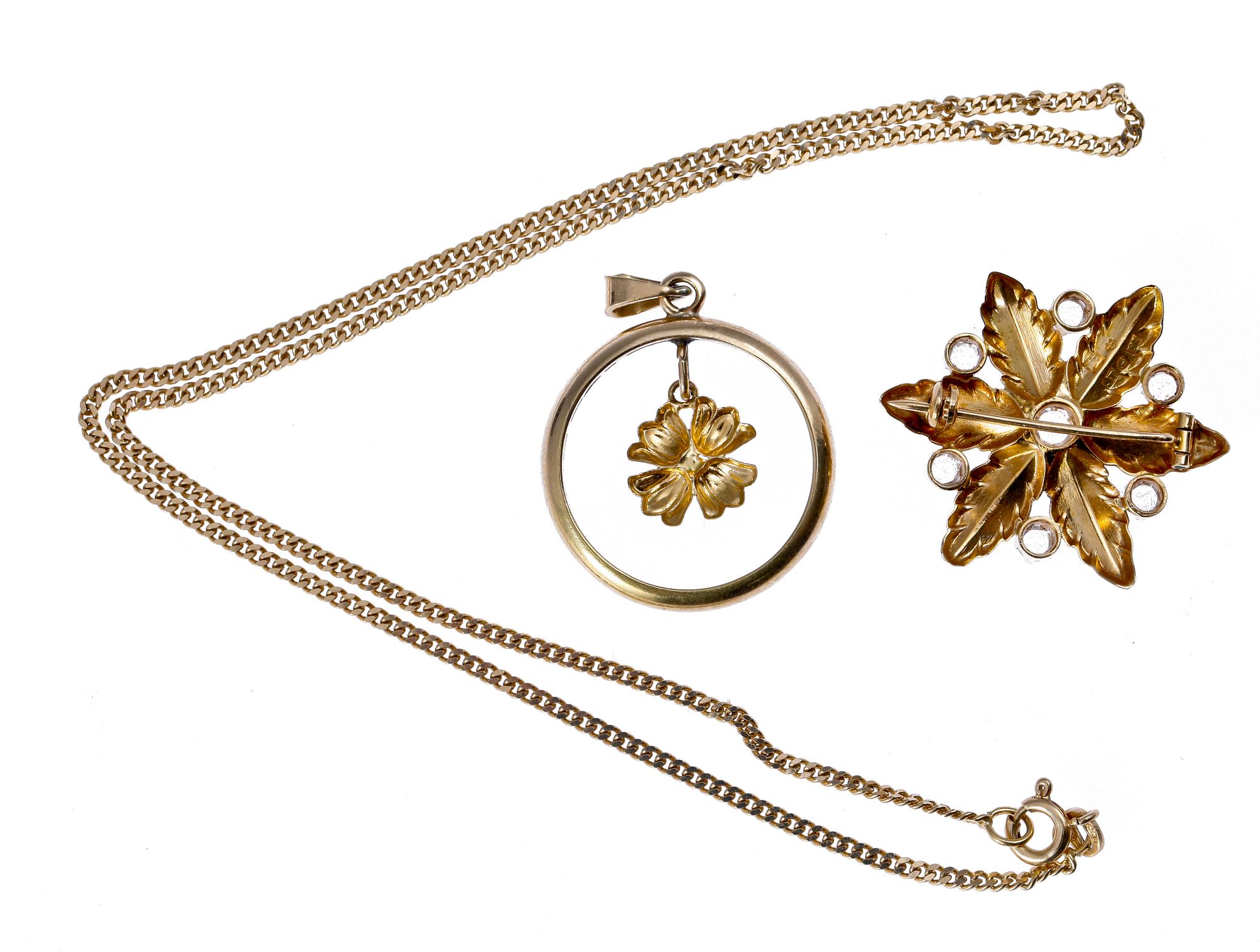 PARTI GULD, 3 delar, mest 18K, totalvikt 15 gram.
