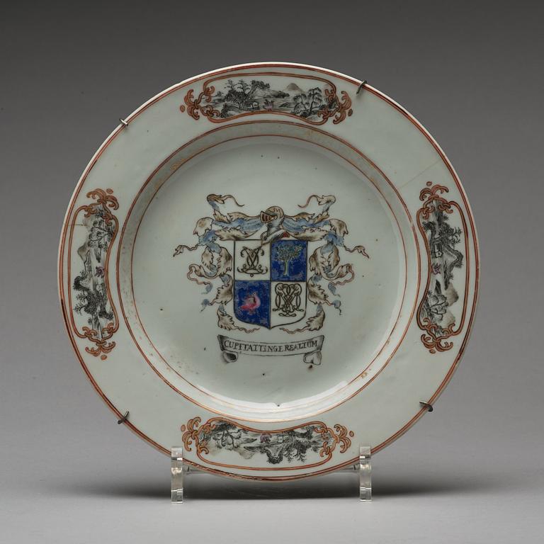 A set of four armorial dinner plates, Qing dynasty, Qianlong (1736-95).