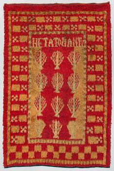 A late 19th Century Finnish folk art long pile ryijy-rug. Circa 205 x 135 cm.