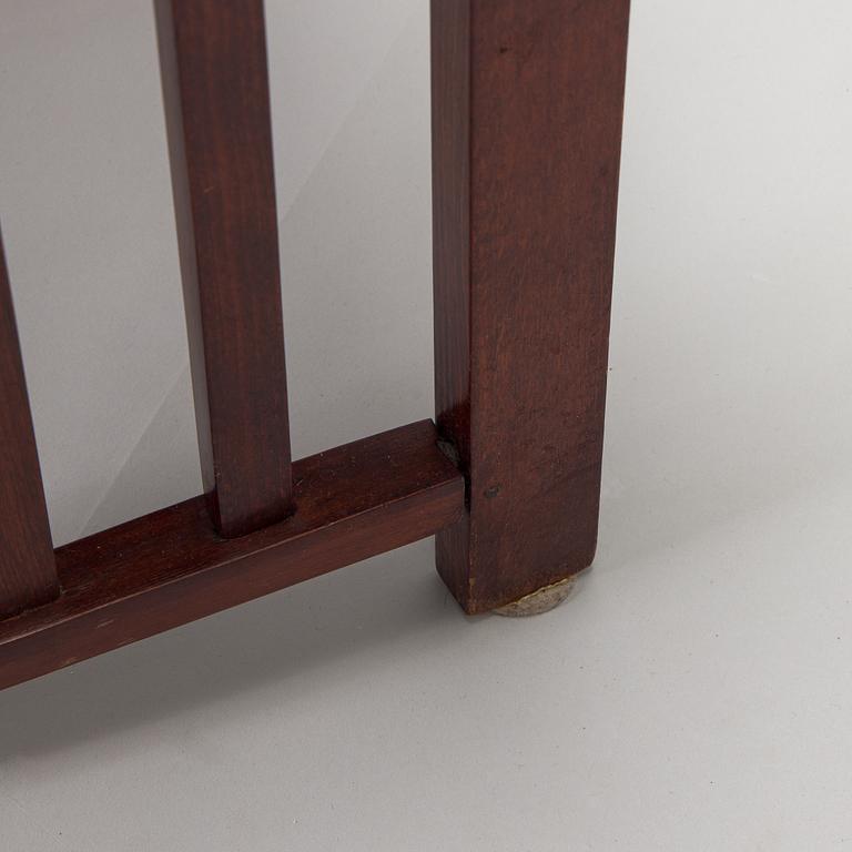 Josef Hoffmann, Kalusto, 8 osaa, Jacob & Josef Kohn, Wien, Itävalta. Noin 1910.
