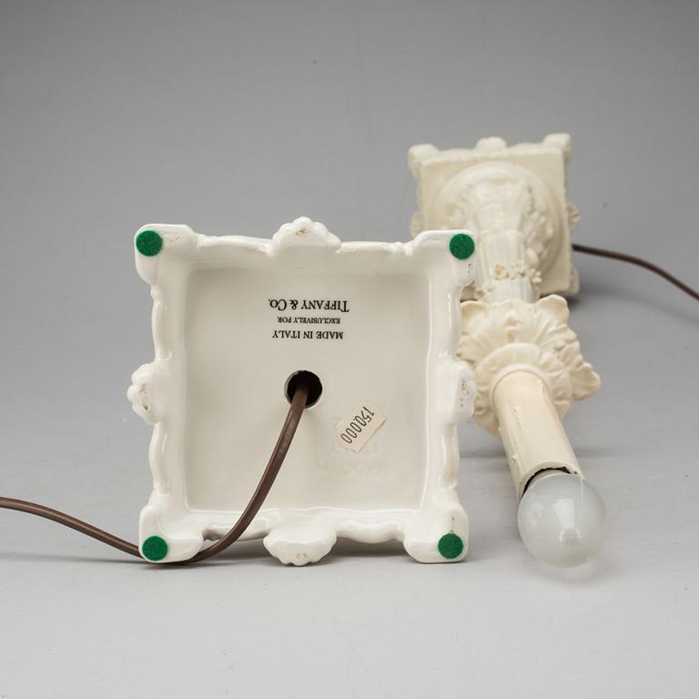 BORDSLAMPOR, porslin,  ett par, Tiffany & co, Italy.