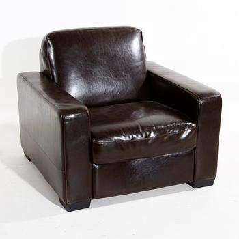 FÅTÖLJ, skinn. Skinngruppen, 2000-tal.