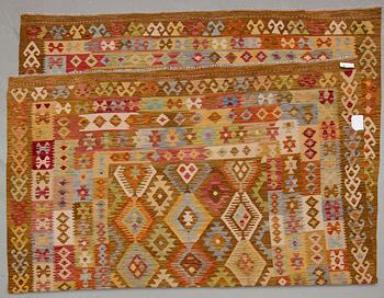 KELIM, Uzbekistan. Ca 340x247.