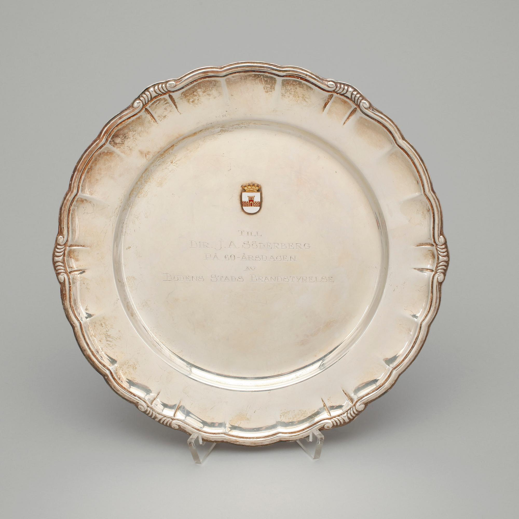 FAT samt COASTERS, totalt 5 st, silver, Bla C. G. Hallberg, Stockholm, 1900-tal. Total vikt ca 368 g.