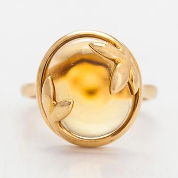 Tiffany & Co, Paloma Picasso, an 18K gold ring, with a cabochon-cut citrine.