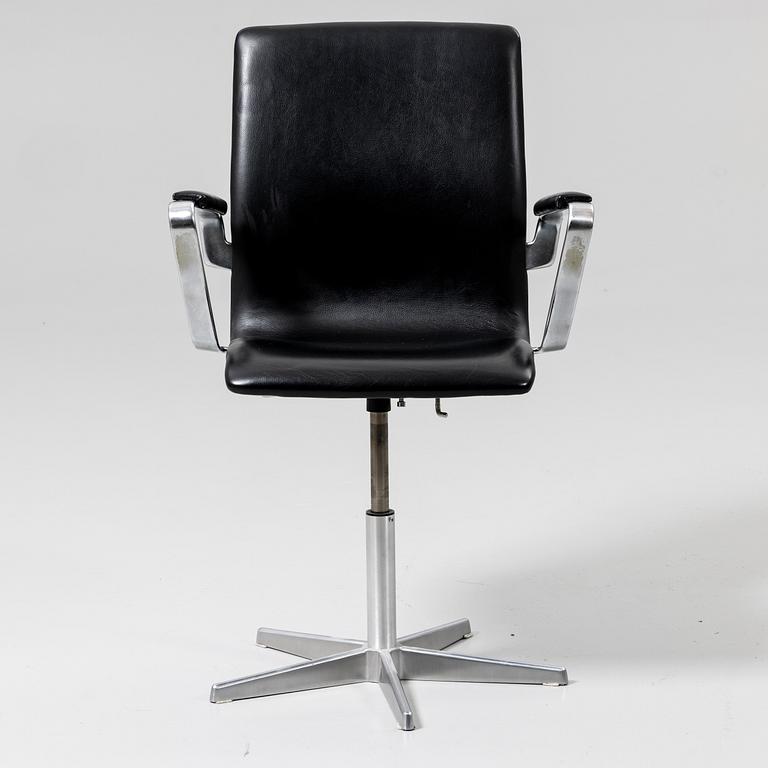 Arne Jacobsen, skrivbordsstol, "Oxford", Fritz Hansen, Danmark, 1900-talets andra hälft.