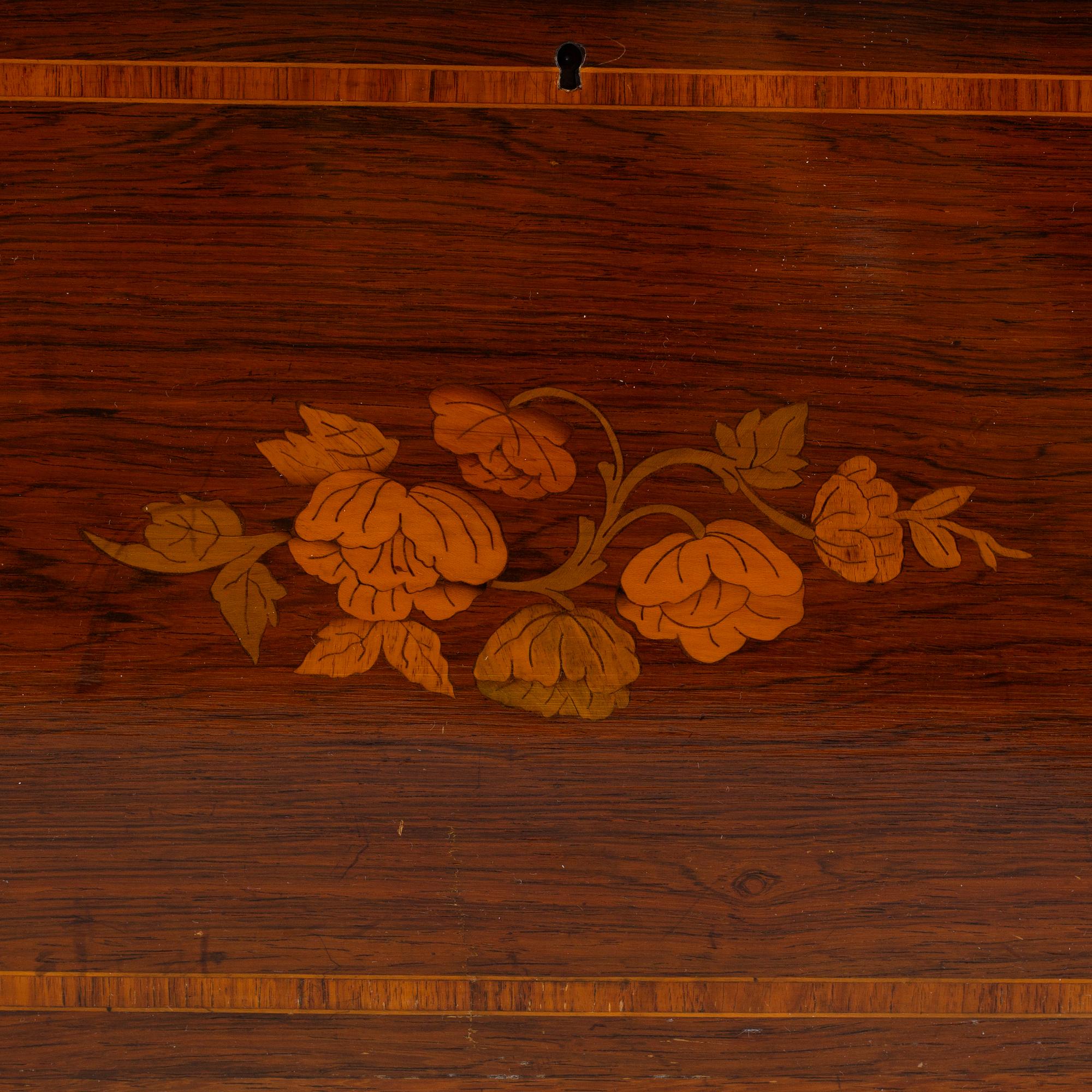 Music box, late 19th century.