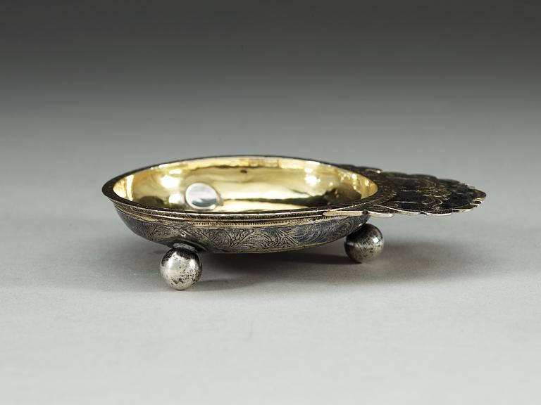 A Russian 17th century silver-gilt and niello charka, unmarked.
