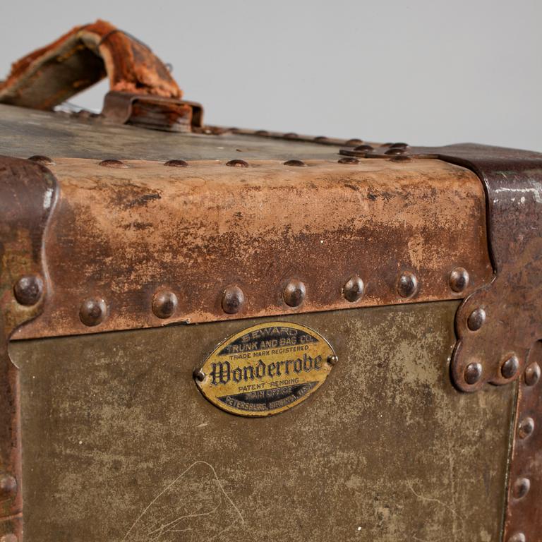 RESEKOFFERT, Seward Trunk and Bag Co, Wonderrobe, Virginia, USA, 1900-talets första hälft.