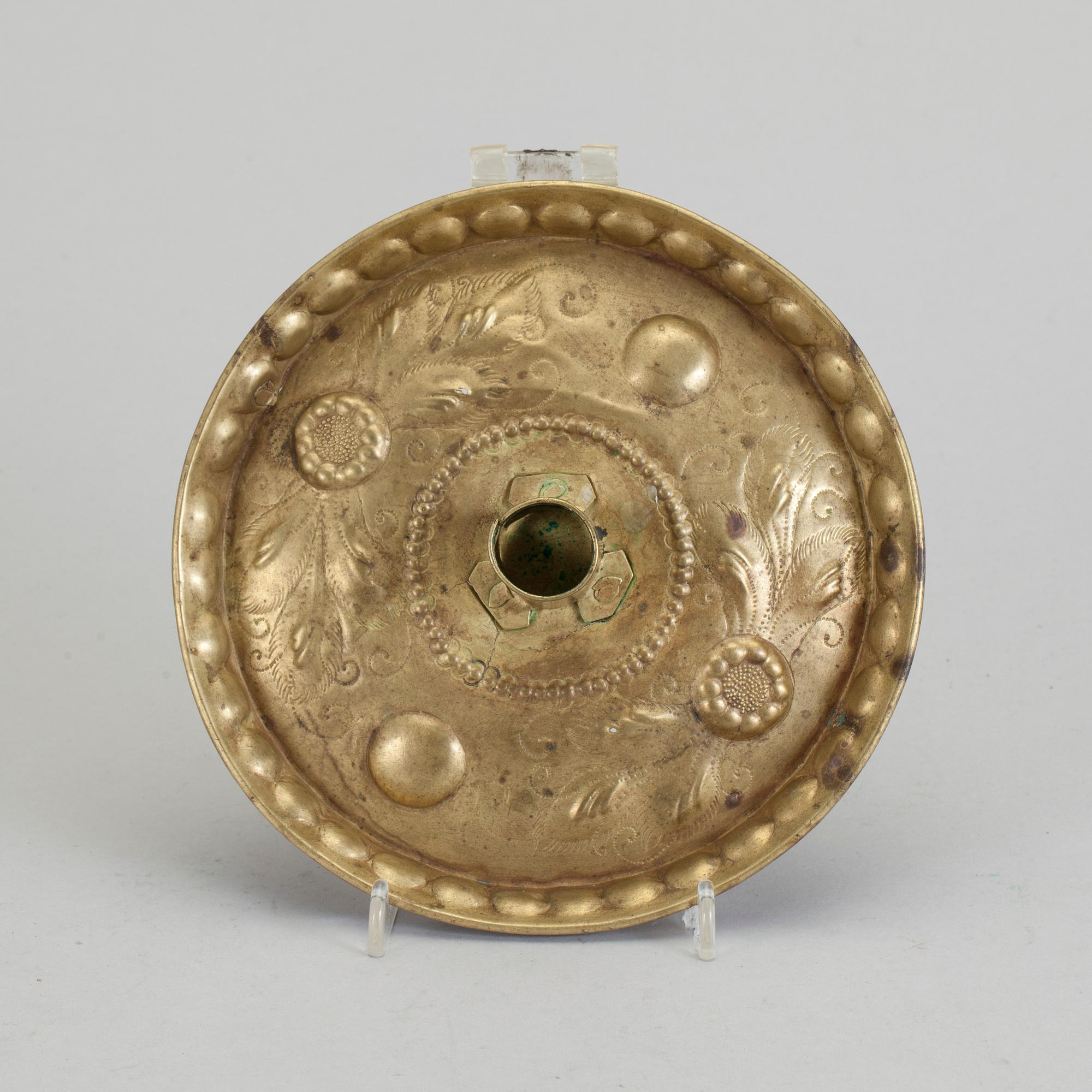 LJUSPLÅT, mässing, allmoge, 1700-tal.