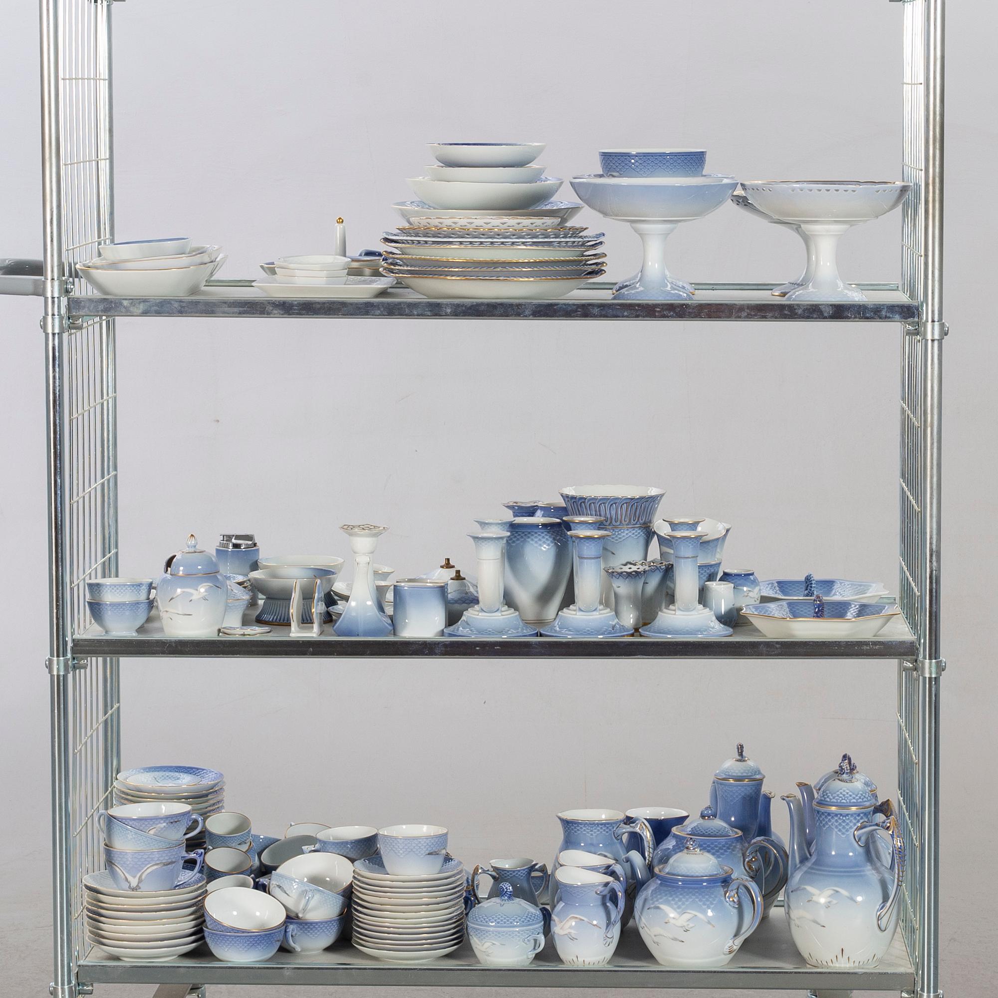 A Måsen coffee and tea service ca 145 pcs Bing & gröndahl Denmark 19th/20th century.