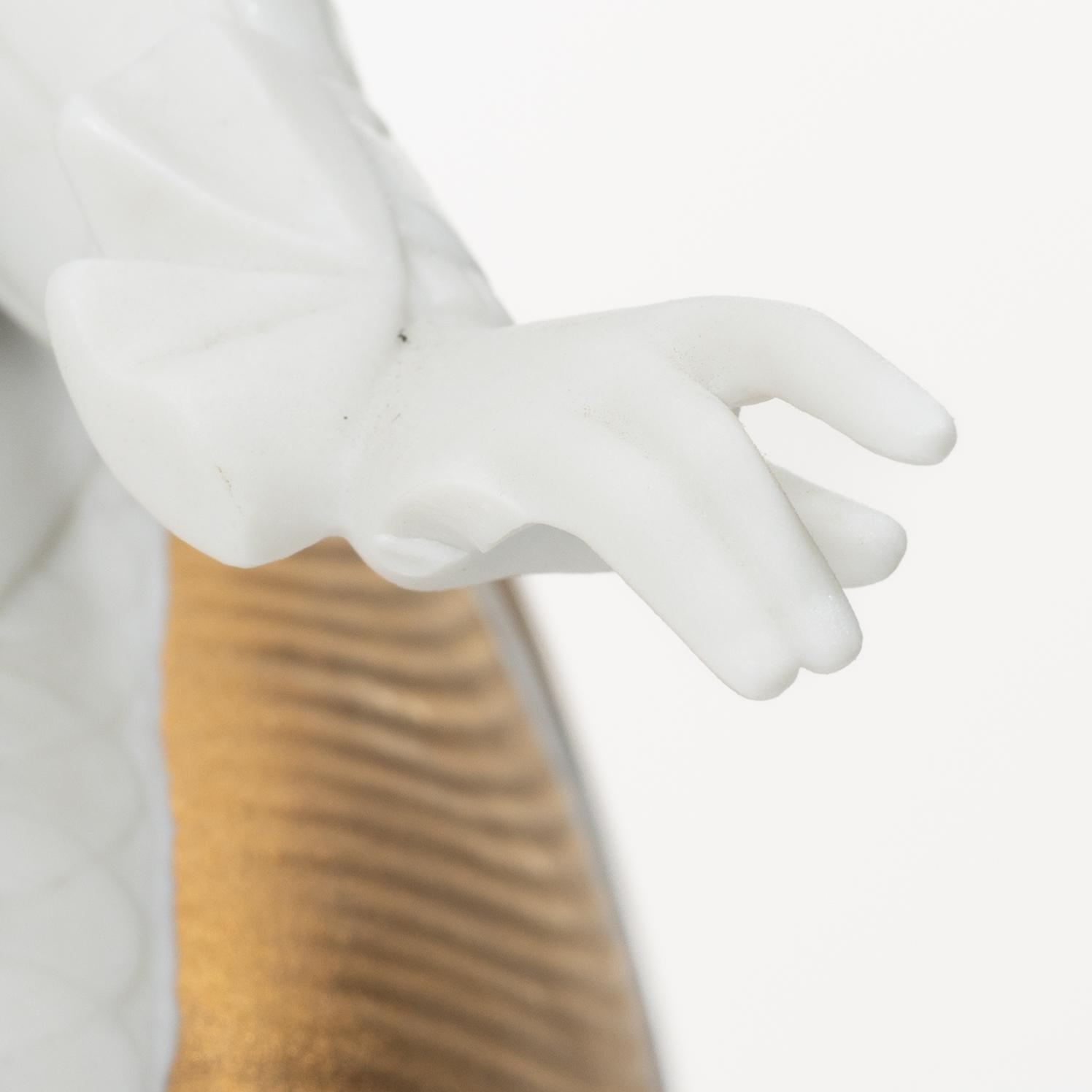 Marco Antonio Noguerón, porcelain figurine, “Utopia Menina”, model 8252, Lladró, Spain.