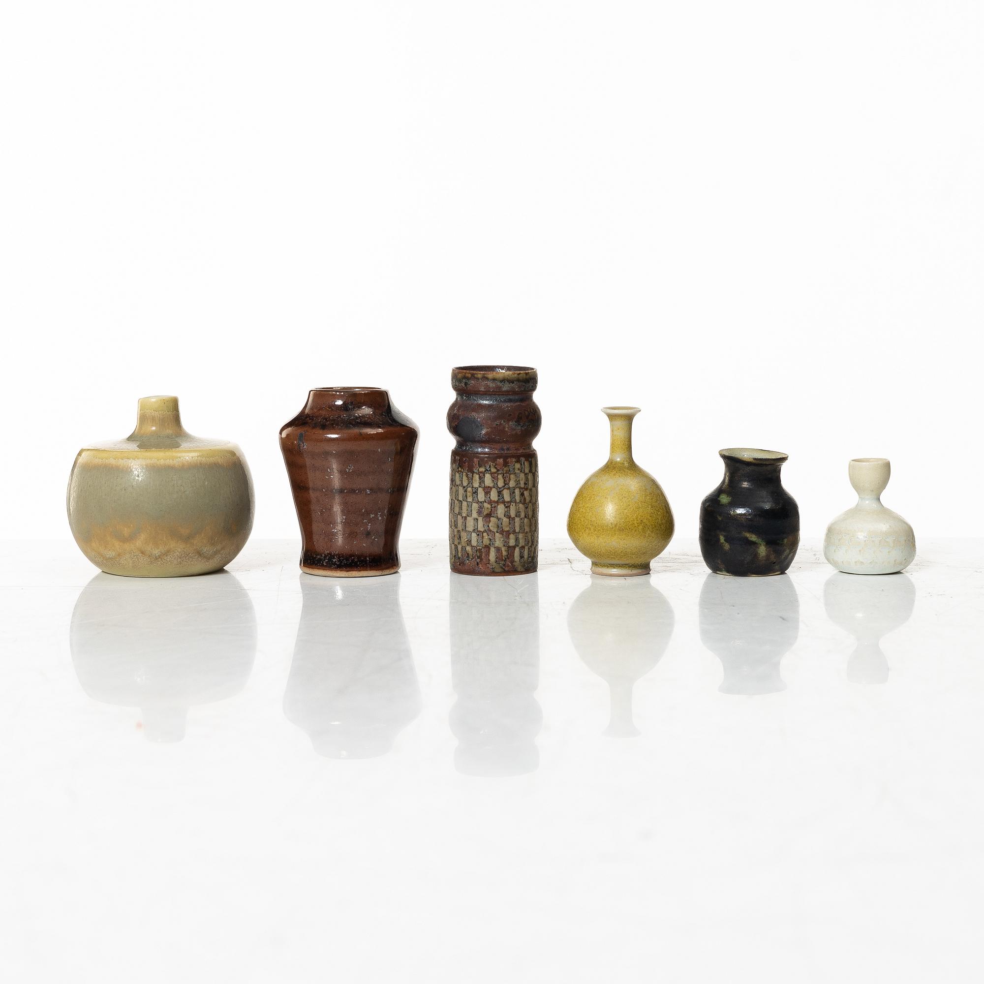 Miniature vases, 16 pcs, including Stig Lindberg, Gunnar Nylund, Carl Harry Stålhane, 1960s/70s.