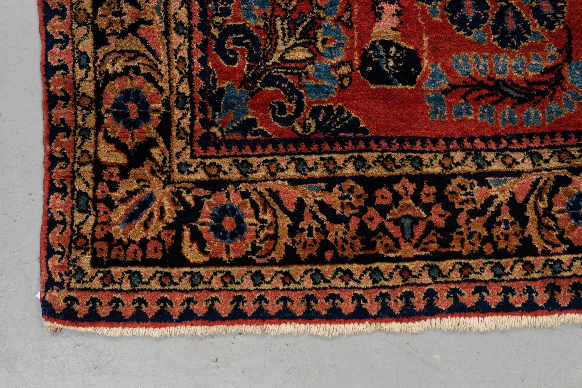 Matta, semiantik Lilihan, figural, ca 191 x 158-161 cm.
