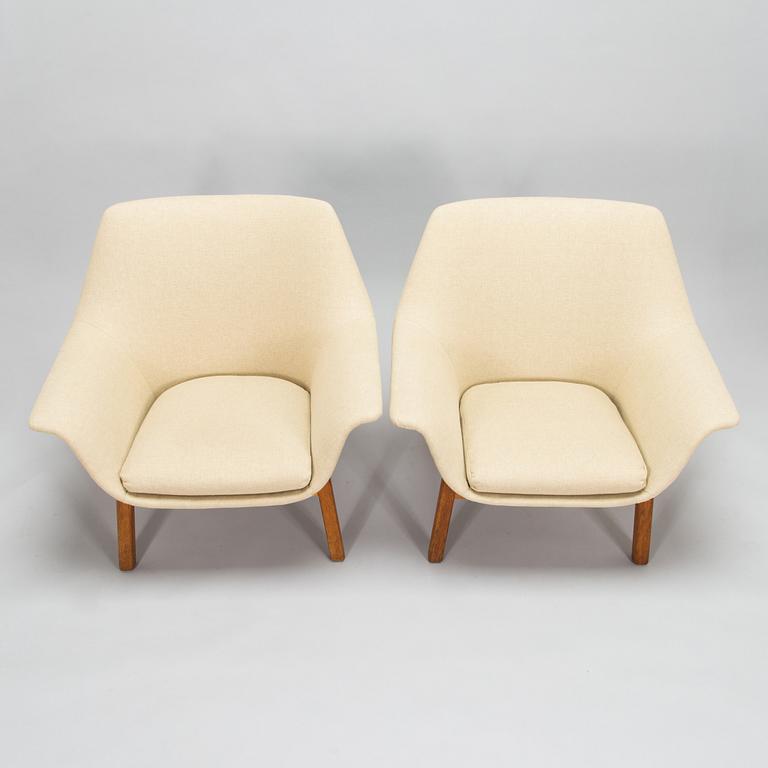 Carl Gustaf Hiort af Ornäs, nojatuolipari, "Master" HMN Huonekalu Mikko Nupponen, Lahti, 1950-luku.