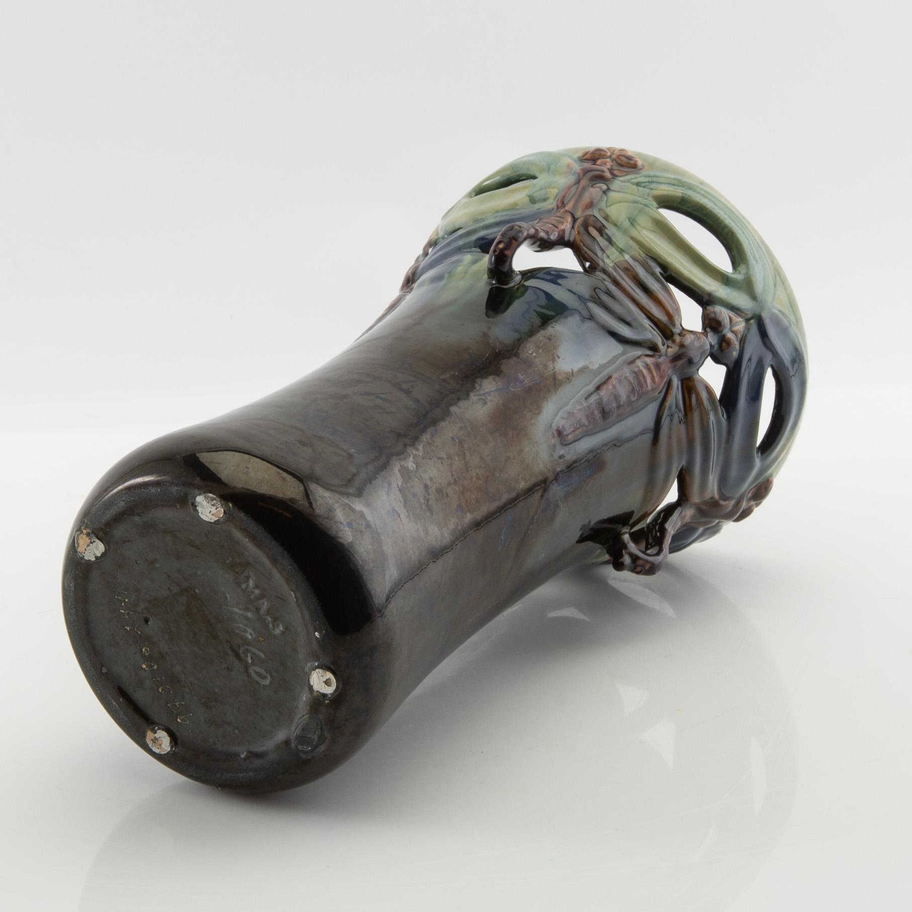 Michael Andersen & Sons, vase Jugend Bornholm early 20th century.