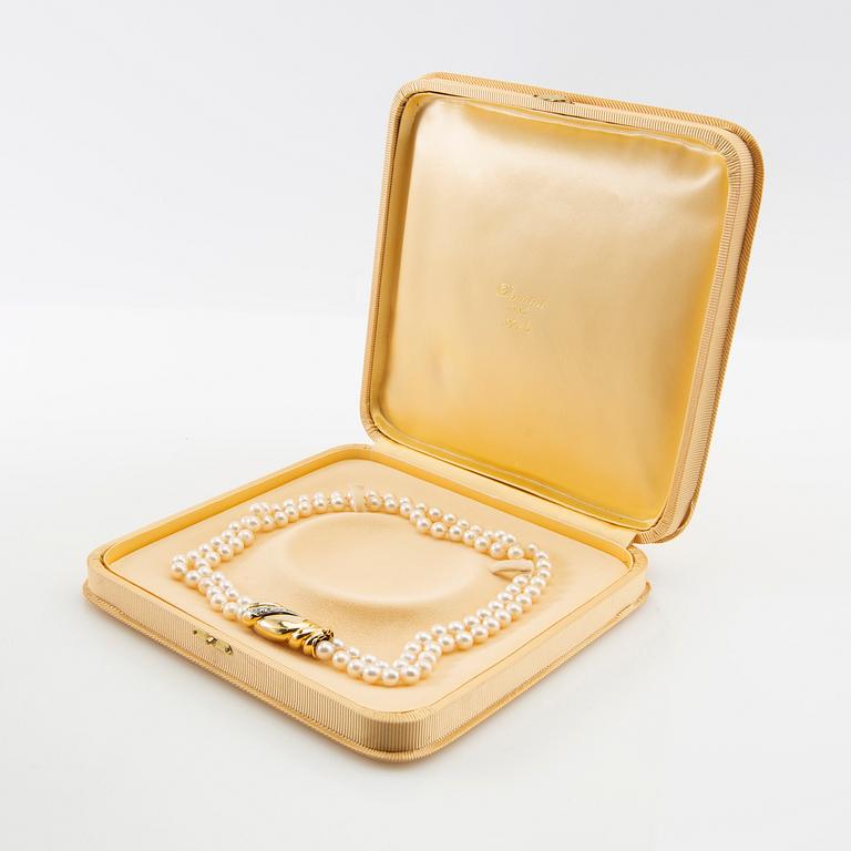 Necklace, two-stranded of cultured pearls with a clasp of 18K gold set with brilliant-cut diamonds, Damini Asolo Italy.