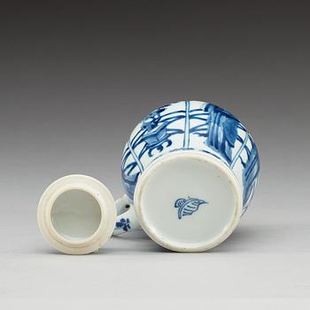 SENAPSBURK, porslin. Qing dynastin, Kangxi (1662-1722).