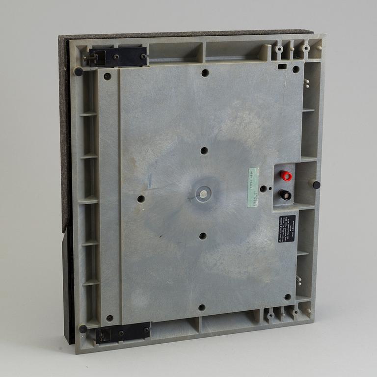 STEREO med tillbehör, "Beocenter 2300", design David Lewis, Bang & Olufsen, Danmark, tillverkad mellan 1991-2000.