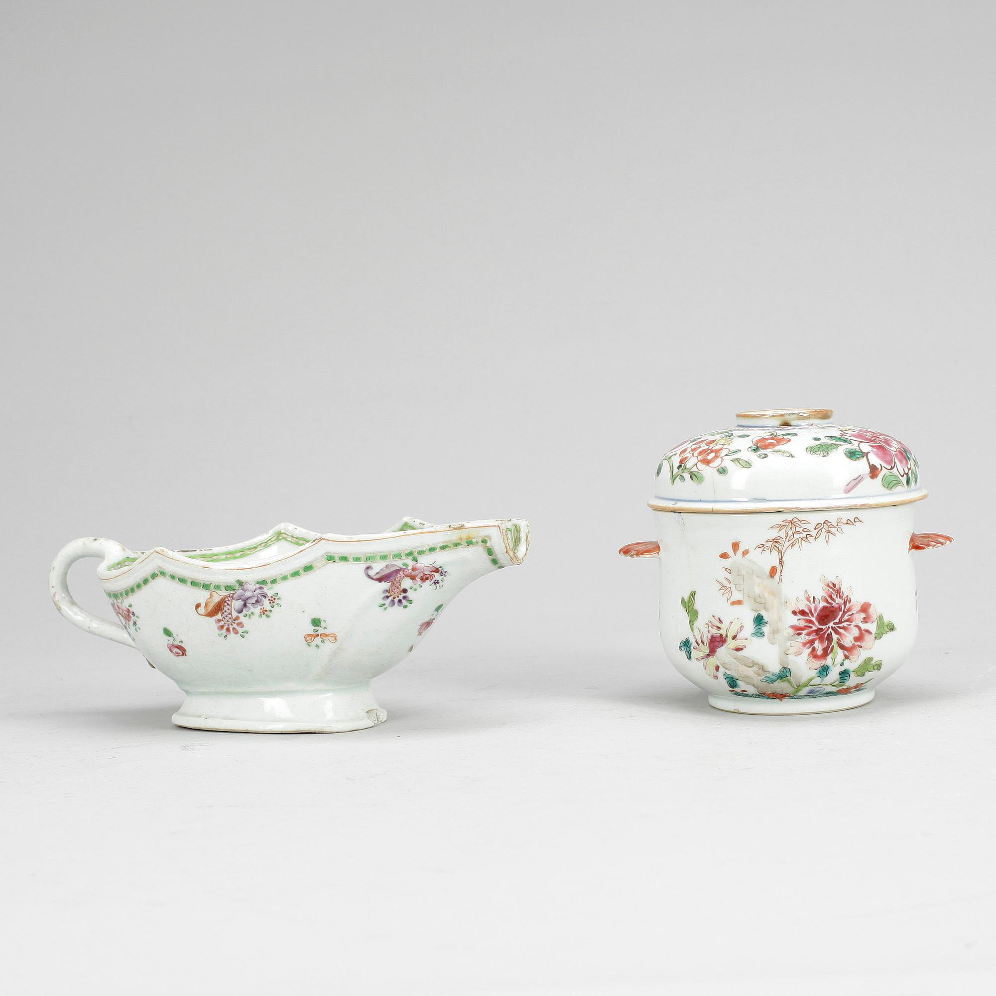 SÅSSNIPA samt KRUKA MED LOCK, porslin, Qianlong, Kina 1700-tal.