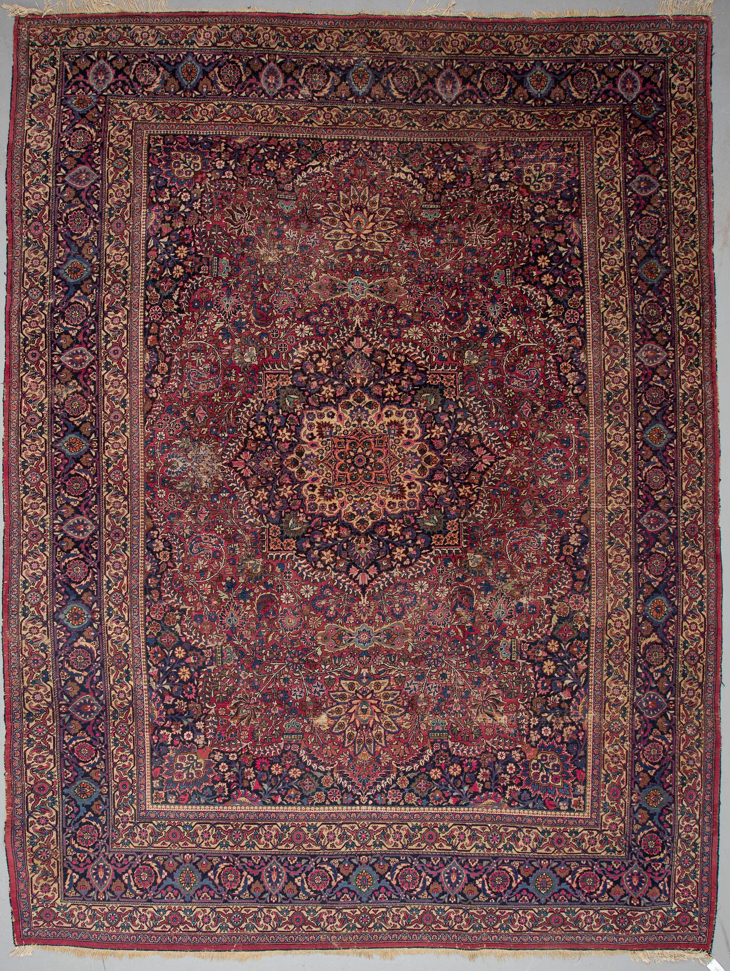 MATTA, semiantik Meshed, ca 433 x 239 cm.
