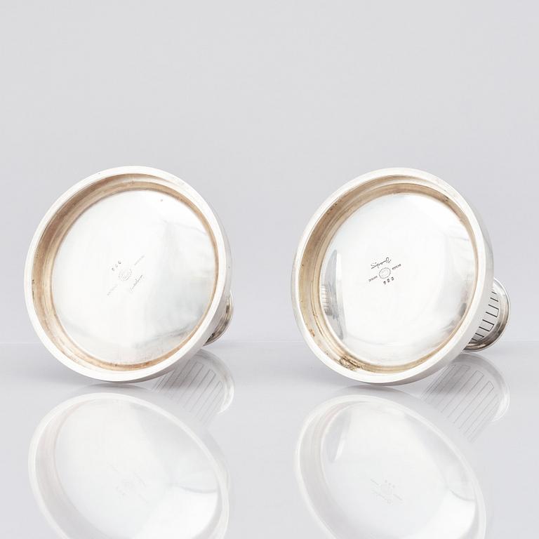 Sigvard Bernadotte, ljusstakar, ett par, Köpenhamn 1945-77, sterlingsilver, modell 923.