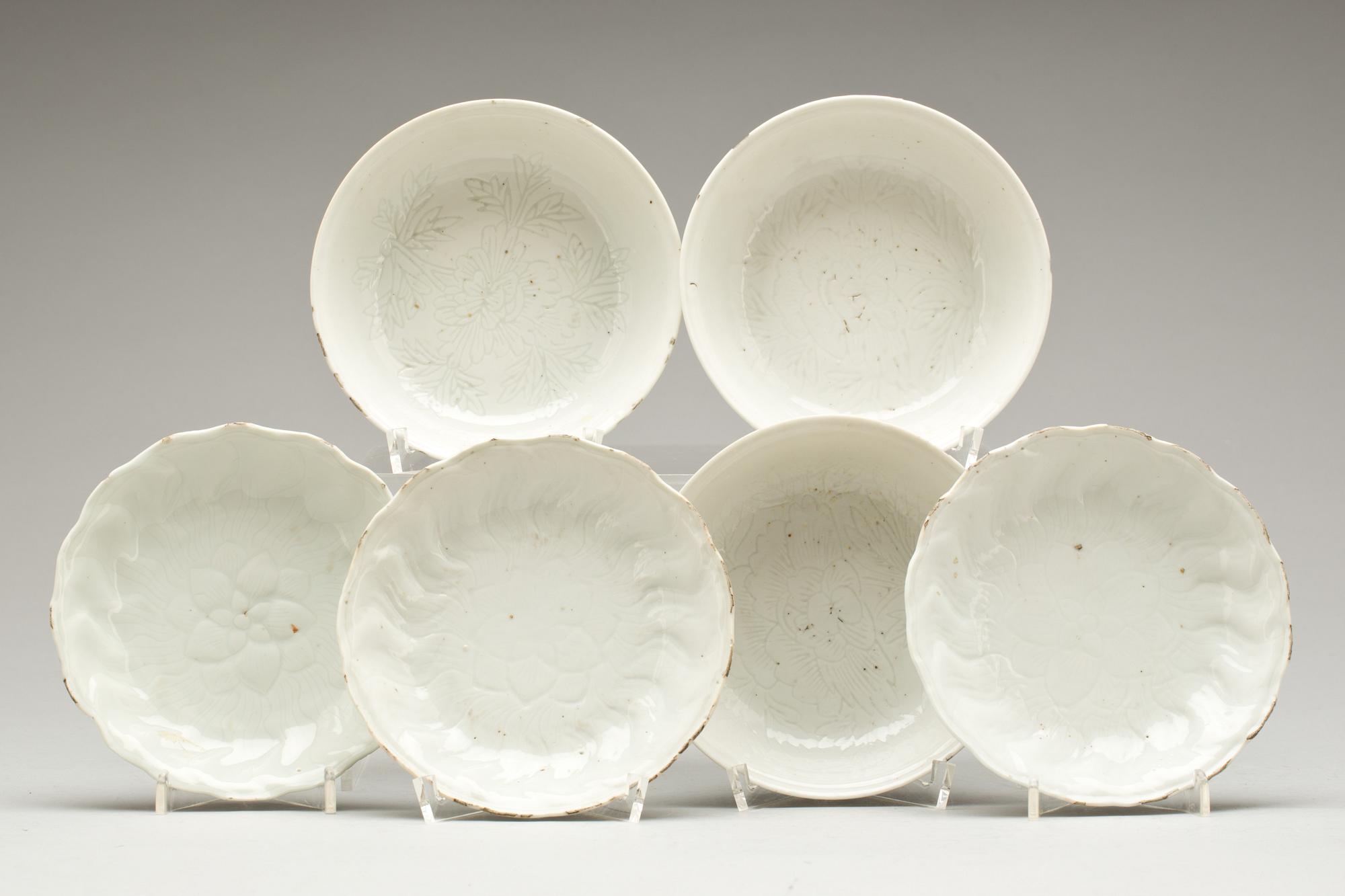 FAT OCH SKÅLFAT, 3+3 st, porslin, Kina, troligen Ming, 1600-tal.