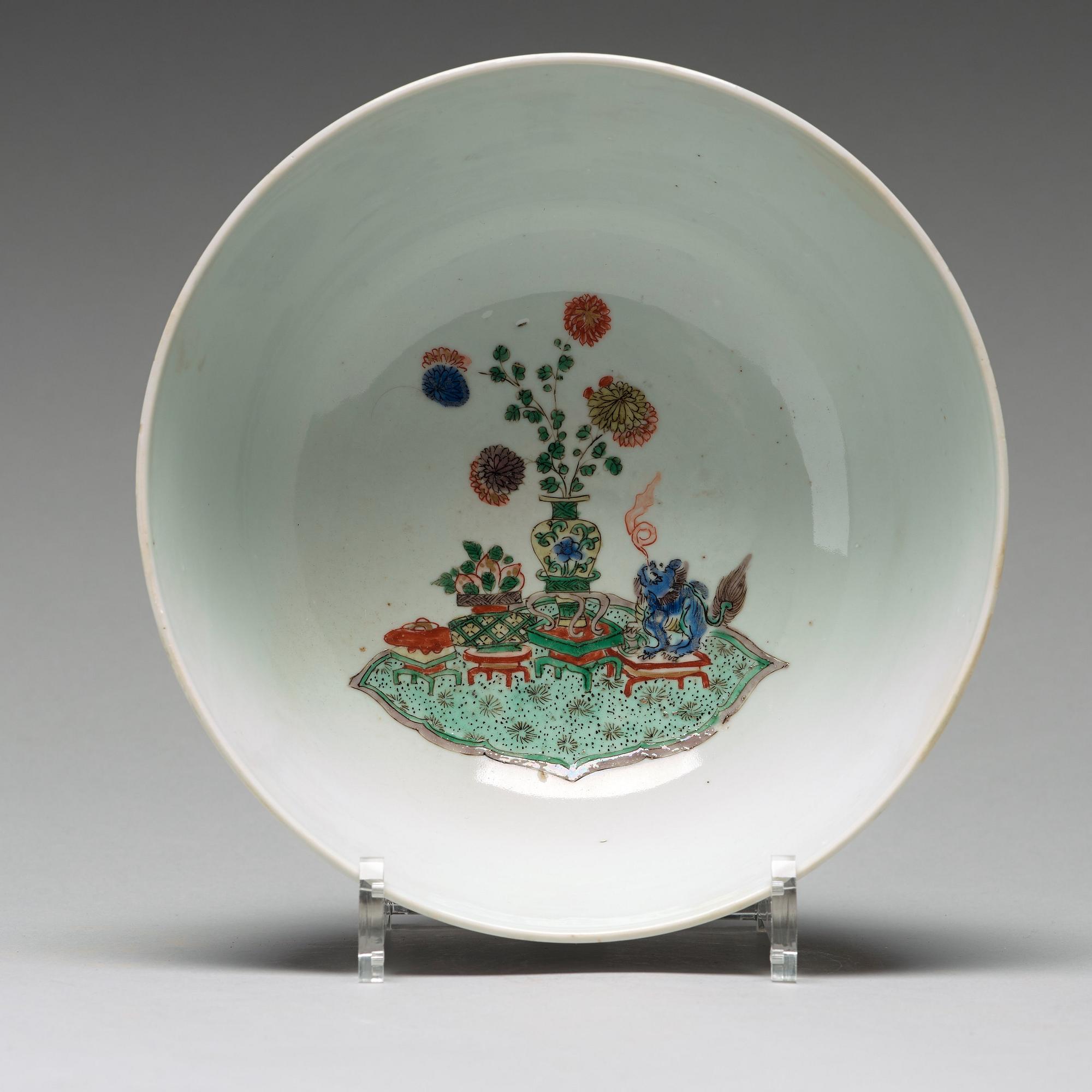 SKÅL, porslin. Qingdynastin, Kangxi (1662-1722).