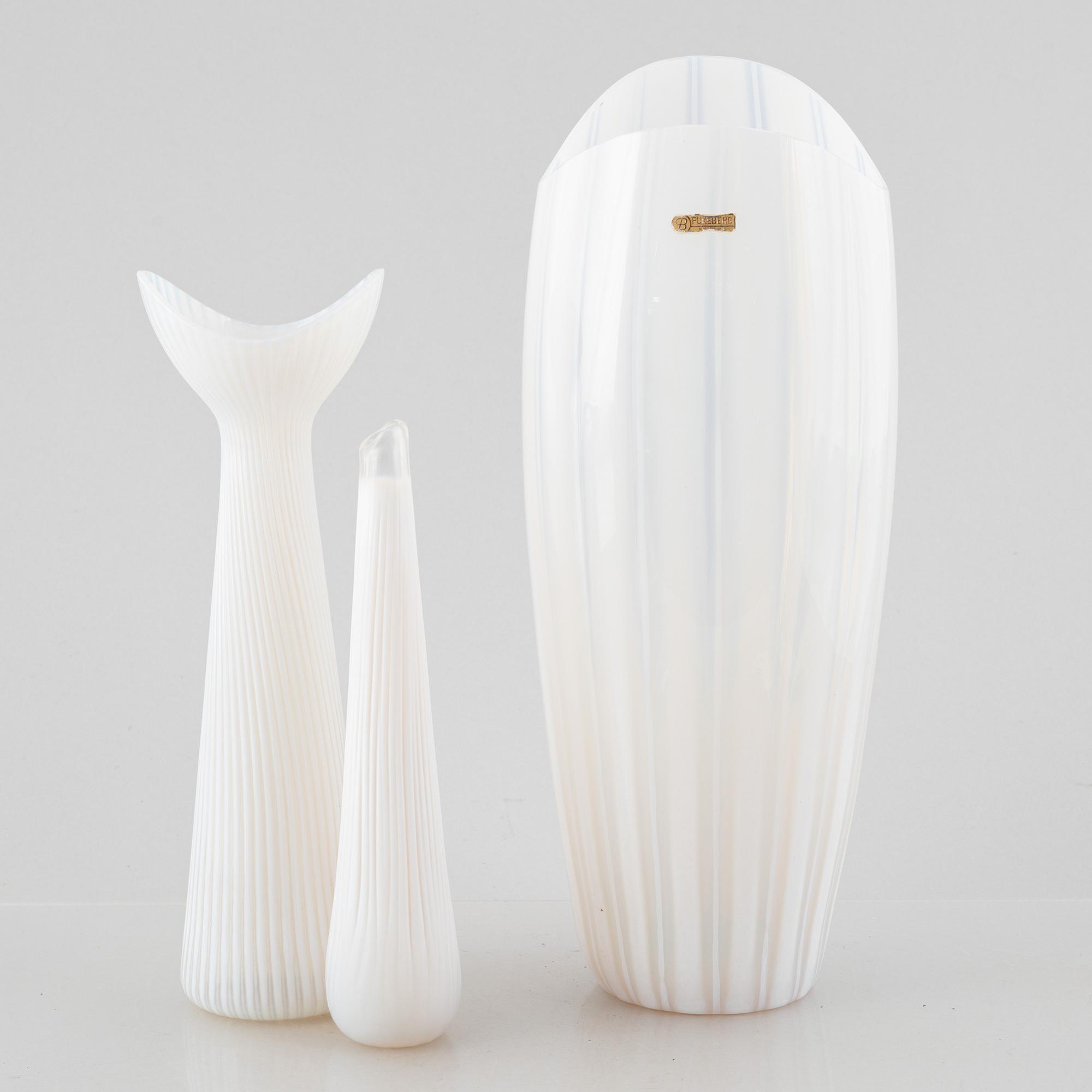 Uno Westerberg, three 'Spectra' glass vases, Pukeberg, Sweden, mid20th century.