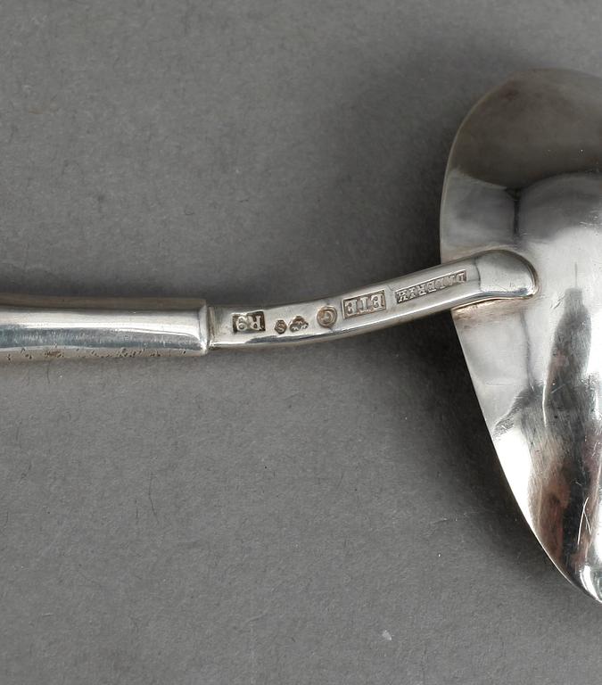 SOPPSLEV samt SÅSSLEV. Silver, Gränna 1802 resp Göteborg 1967.