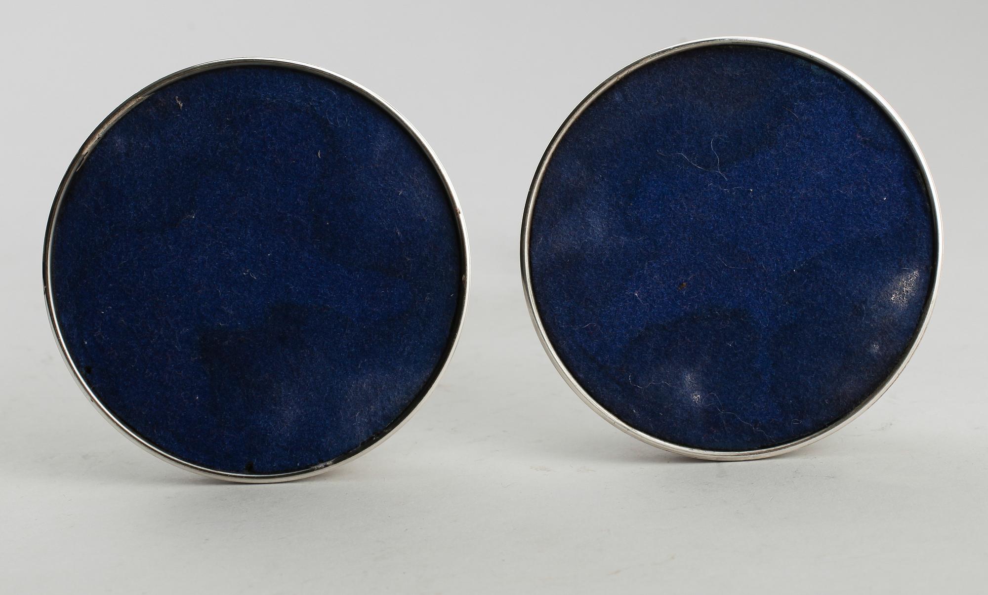 LJUSSTAKAR, 1 par, silver, Finland, 1900-talets första hälft.