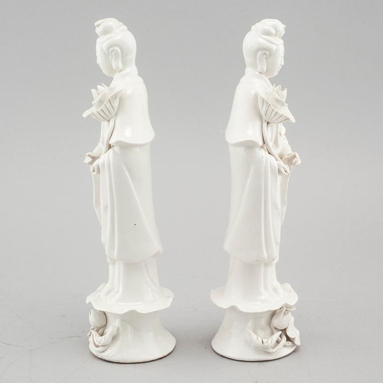 A pair of Chinese blanc de chine figurines, circa 1900.