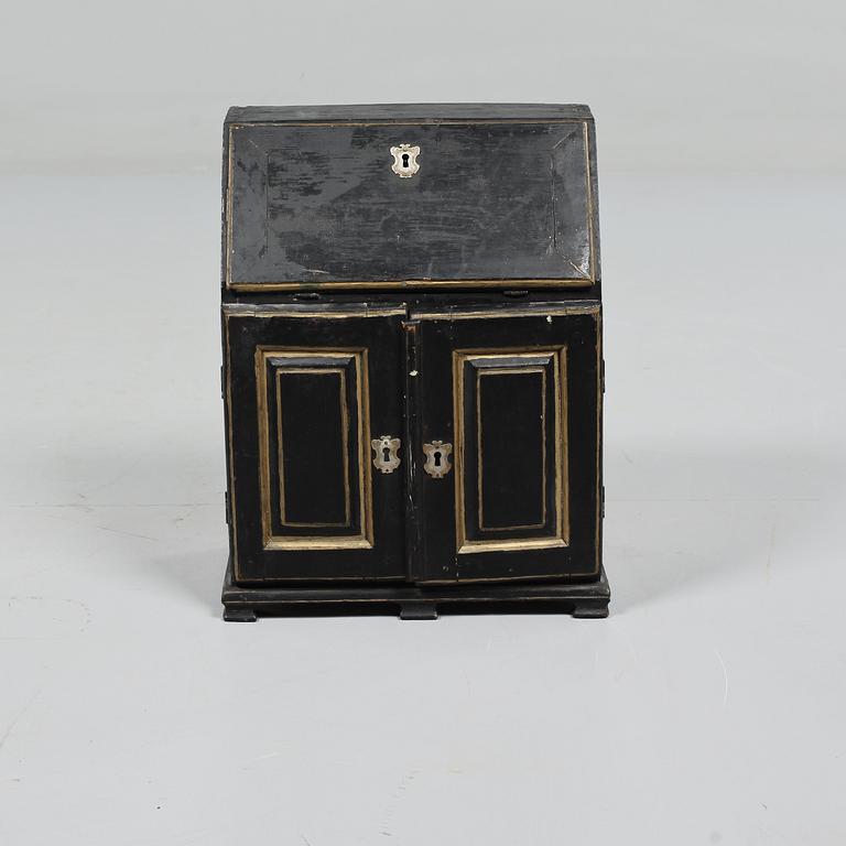 MINIATYR SNEDKLAFFSSEKRETÄR, 1700/1800-tal.