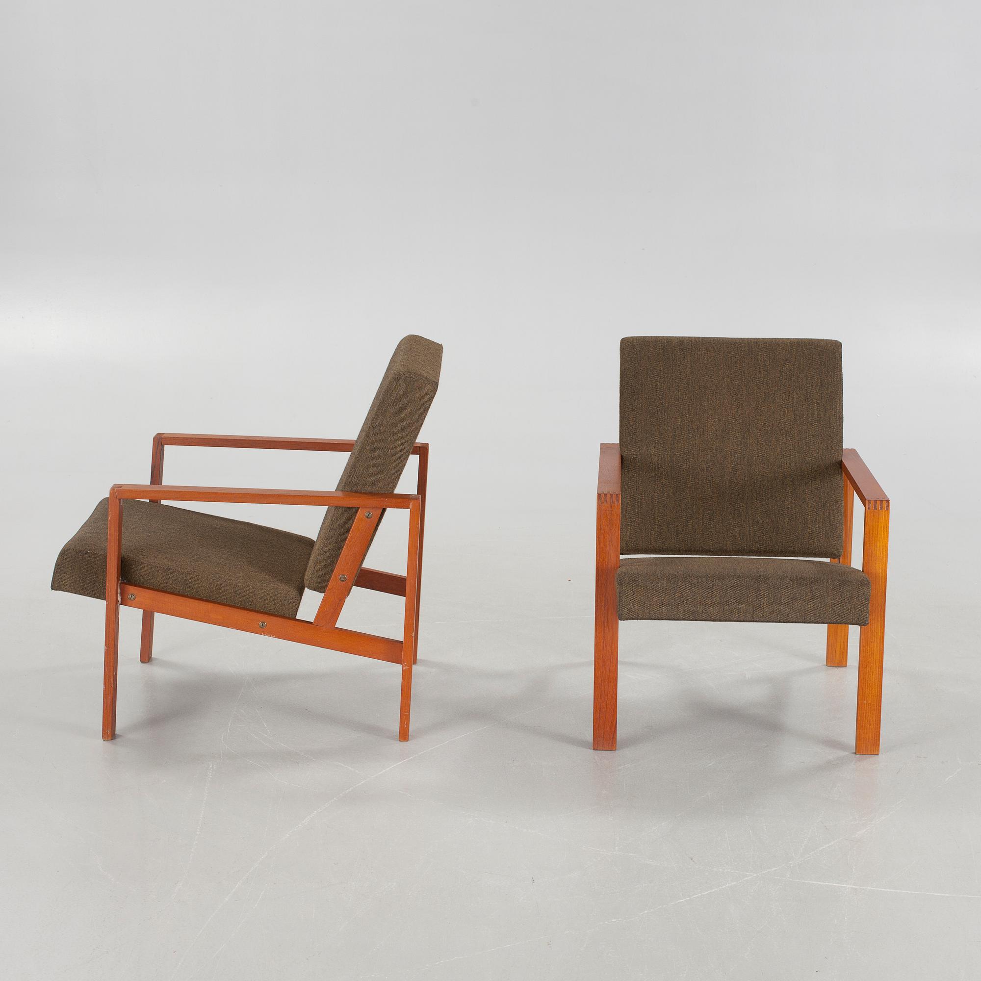 A pair of lounge chairs from Ferdinand Lundquist, third quarter of the 20th century.